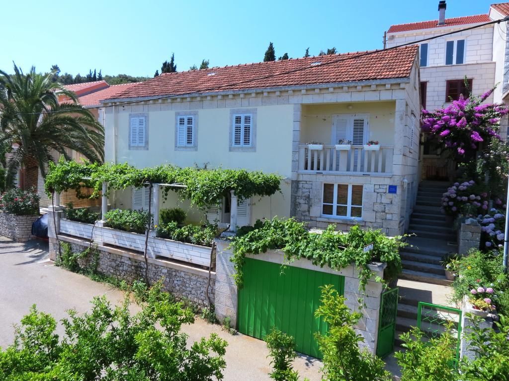 Apartments Лумбарда Екстериор снимка