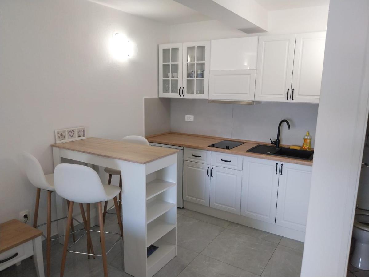 Apartments Лумбарда Екстериор снимка
