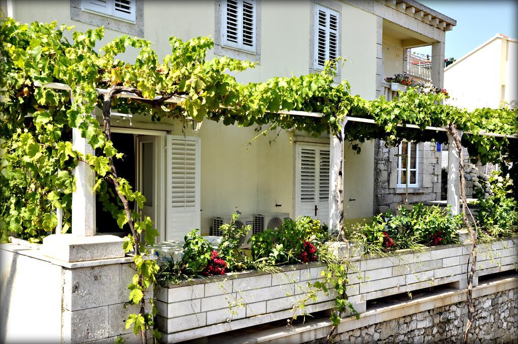 Apartments Лумбарда Екстериор снимка
