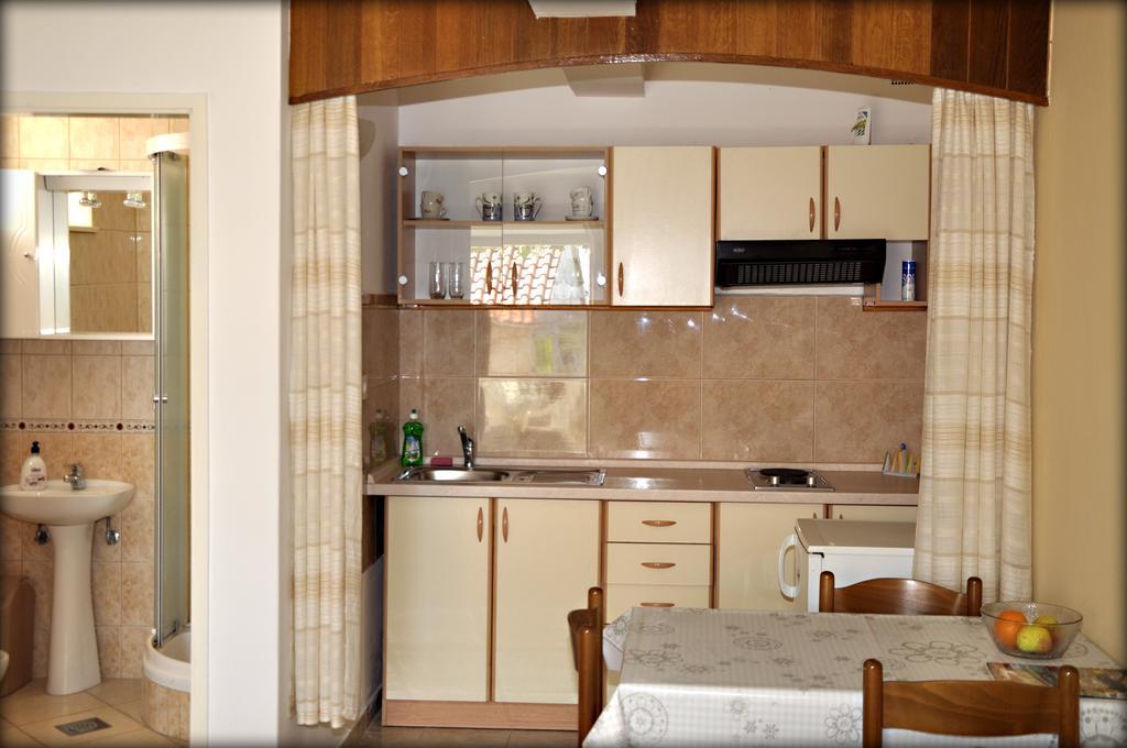 Apartments Лумбарда Екстериор снимка